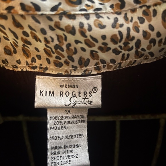 Lightweight brown sweater w/mock collar and cuffs in brown/tan/black pattern. - Picture 6 of 6